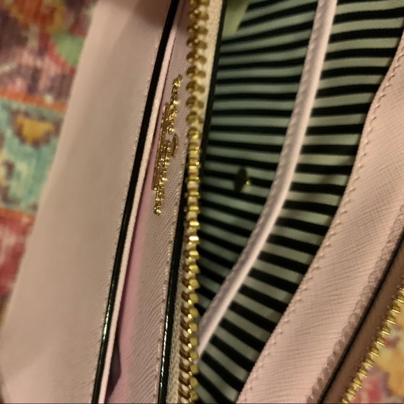Kate Spade Crossbody - Picture 3 of 5